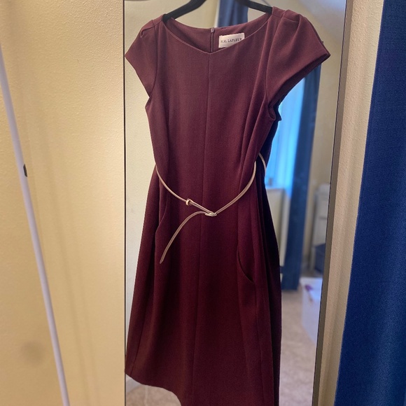MM LaFleur Nisa Dress in Burgundy - Picture 3 of 5
